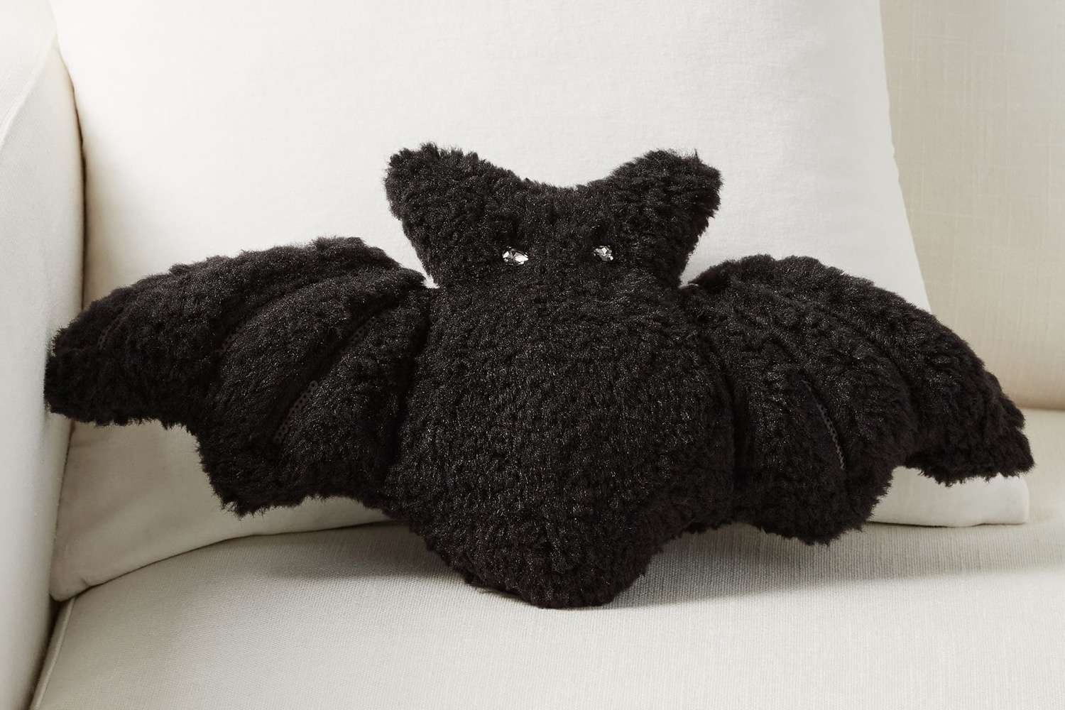 Pottery Barn propose le coussin d'Halloween le plus mignon du marché, qui se vend à guichets fermés chaque automne-2