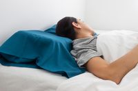 Nous avons testé 117 oreillers et voici les 9 meilleurs pour les dormeurs sur le dos-4