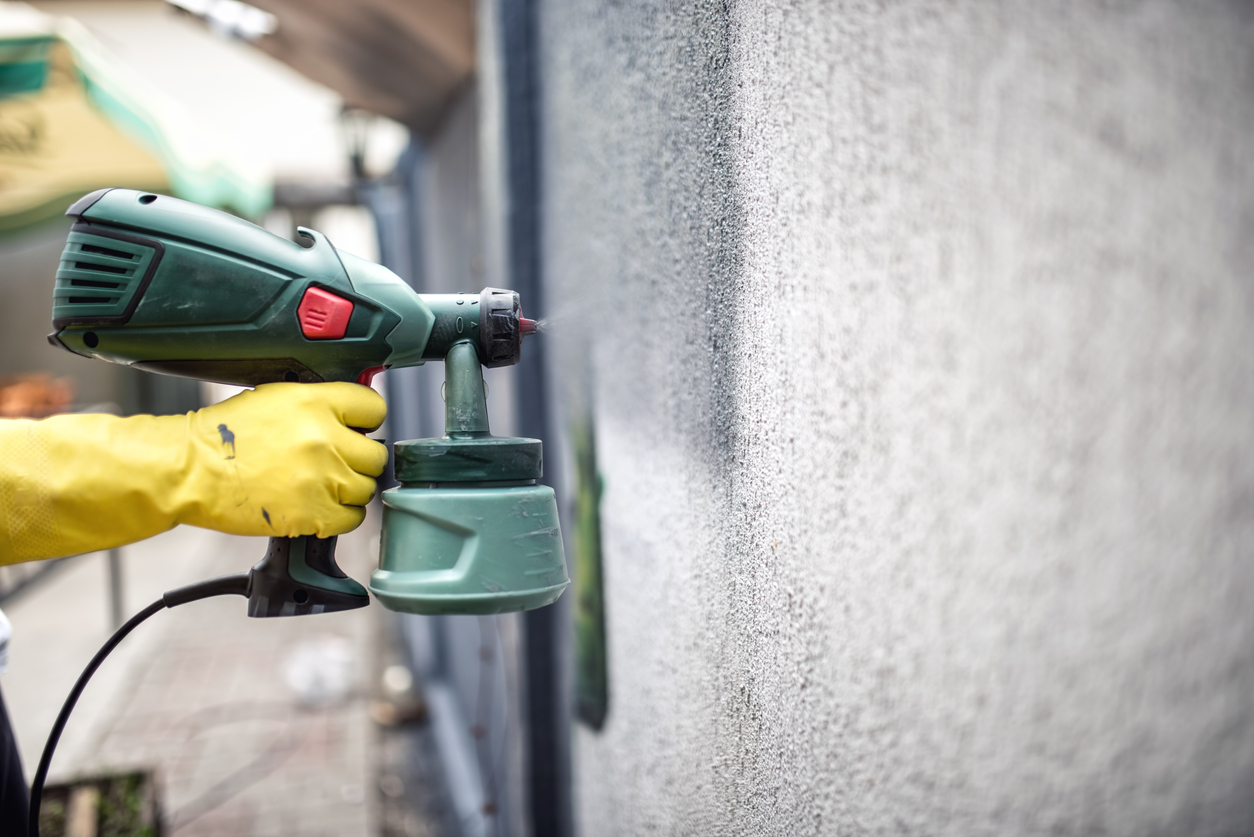 Pinceau, rouleau ou pulvérisateur : comment choisir le bon outil de peinture-2