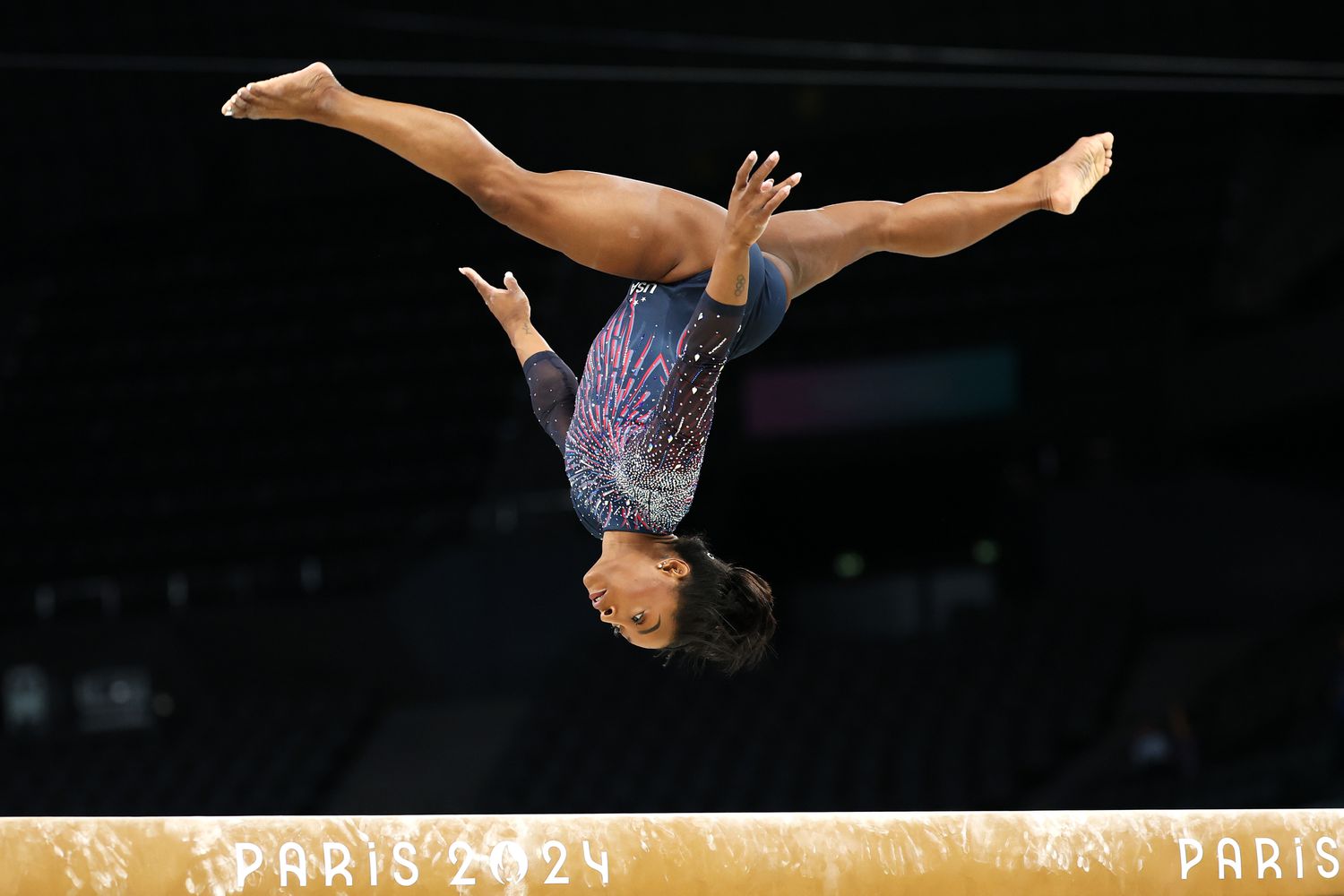 La coiffeuse de Simone Biles nous dévoile les produits qui se cachent derrière ses cheveux dignes d'une médaille d'or