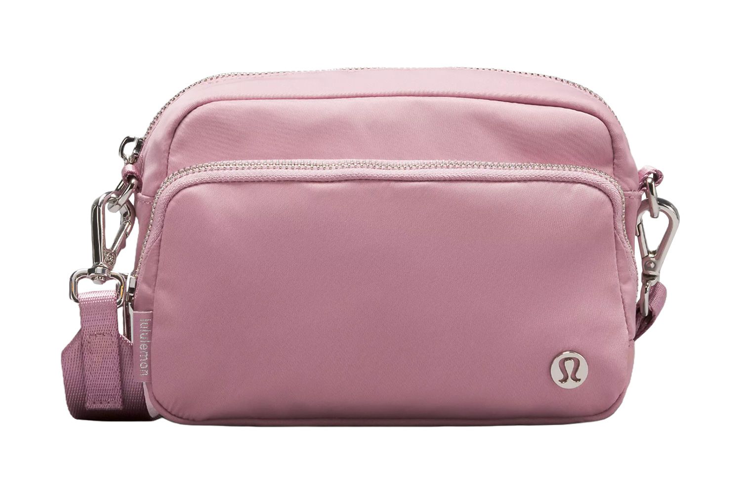 Lululemon vient de lancer un nouveau sac à bandoulière pour l'été, et il est plus spacieux que le célèbre sac ceinture