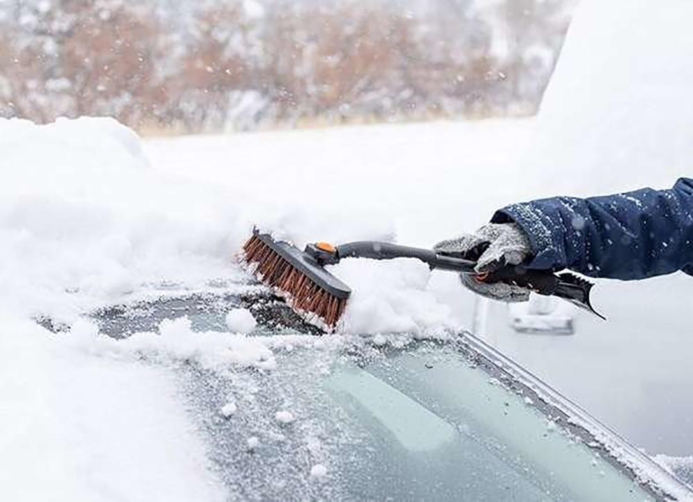 16 fournitures d'urgence hivernales que vous devriez toujours garder dans votre voiture-4