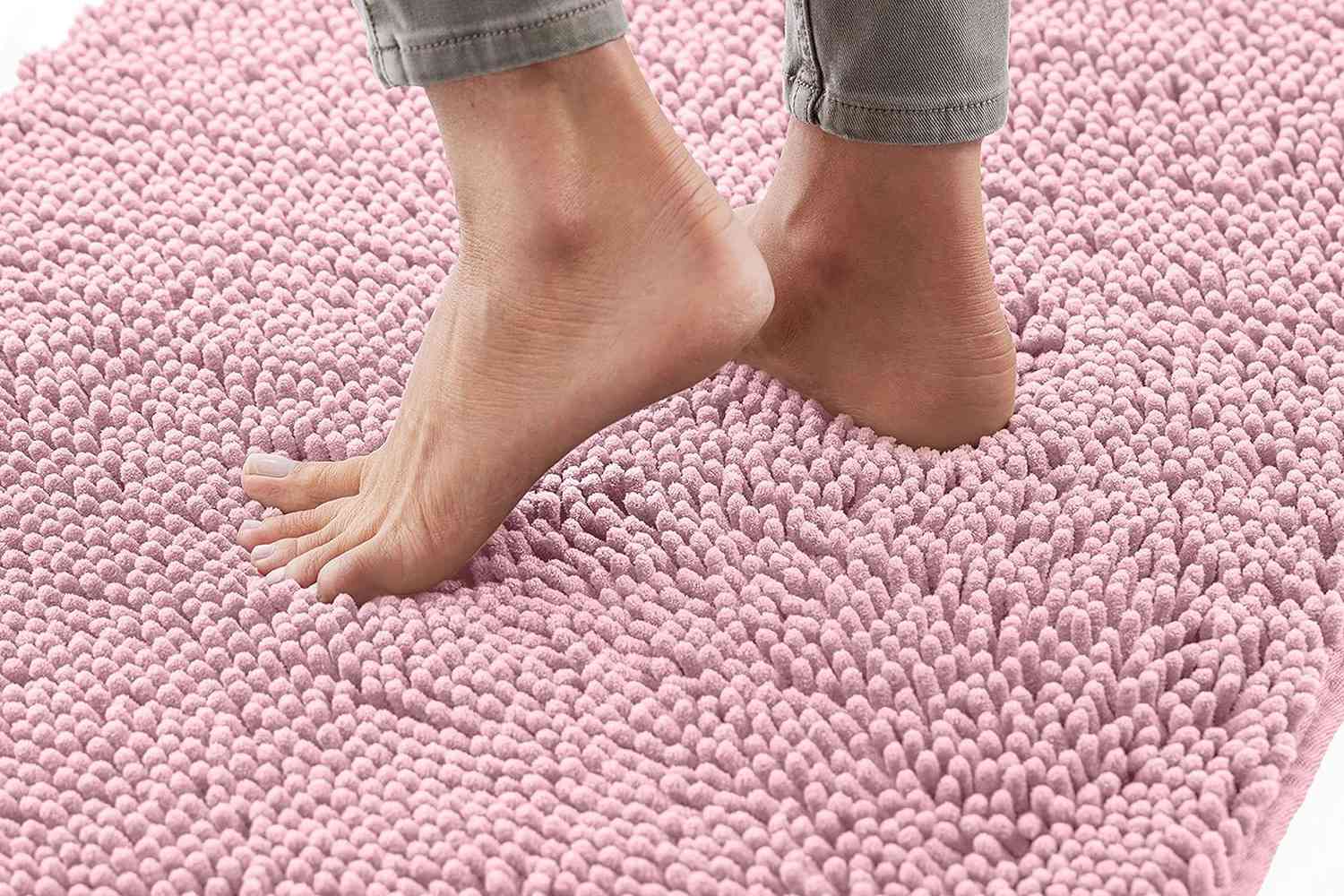 Ce tapis de bain avec plus de 34 400 notes 5 étoiles ne coûte désormais que $6 grâce à un coupon sur la page-5