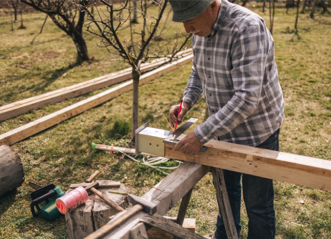 Comment construire un échafaudage (et quand c'est une meilleure idée que d'utiliser une échelle)-3