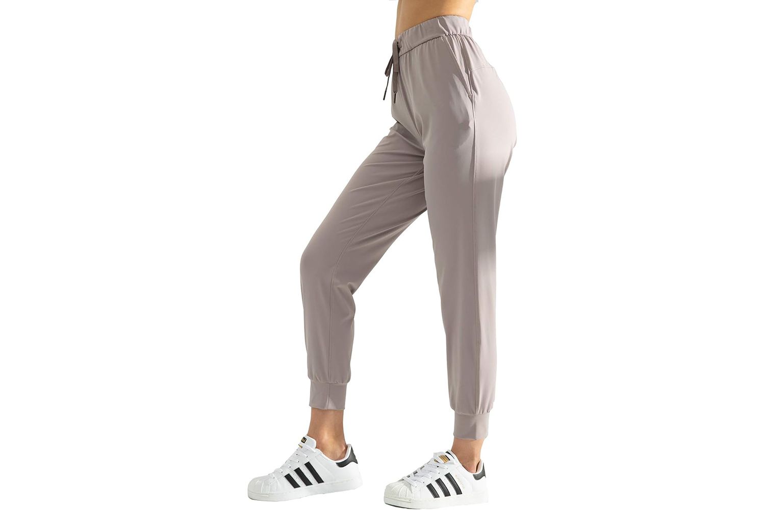 Les acheteurs affirment que ces pantalons de jogging doux comme du beurre sont comparables à ceux qui coûtent trois fois plus cher, et qu'ils sont en solde