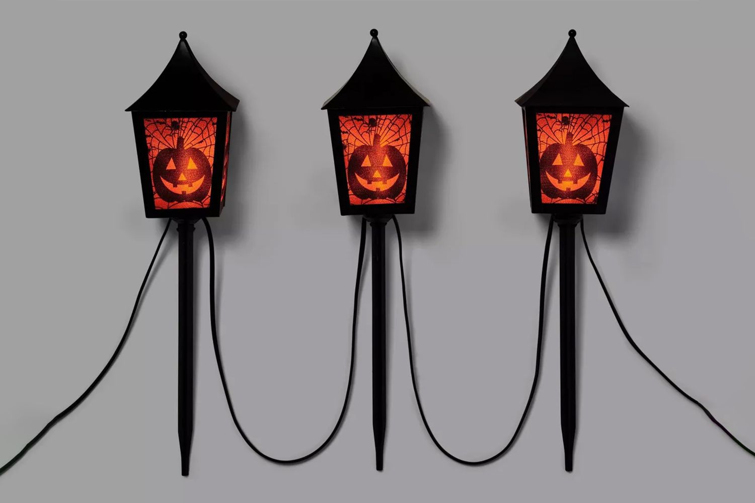 La collection Halloween de Target est si bonne que nous avons eu du mal à affiner nos choix préférés sous $25-4