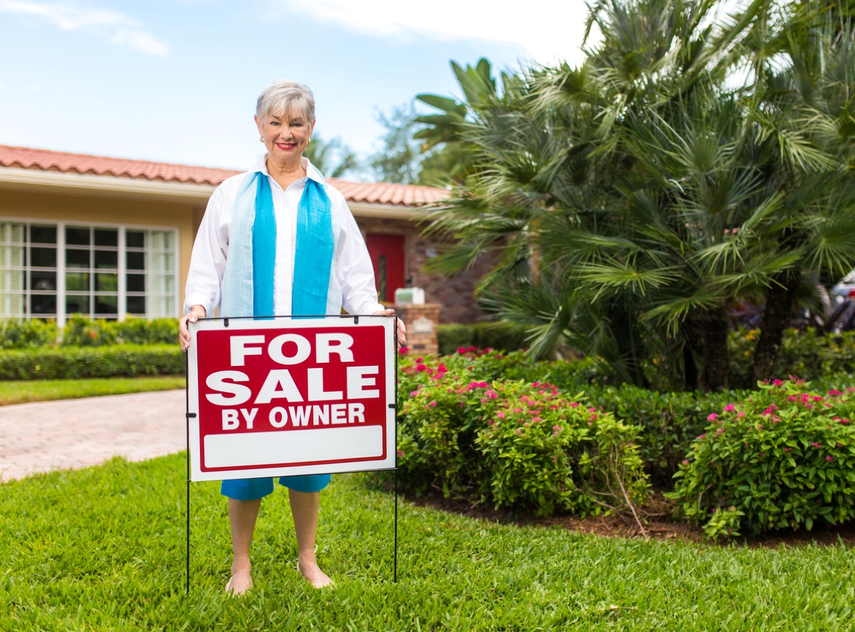 Vendre ou rester sur place ? 11 considérations cruciales sur le marché actuel, selon les experts immobiliers