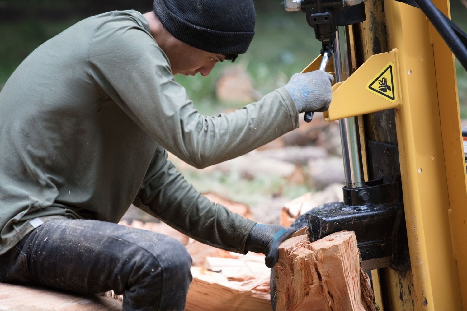 Les meilleures fendeuses de bûches pour couper du bois de chauffage-1