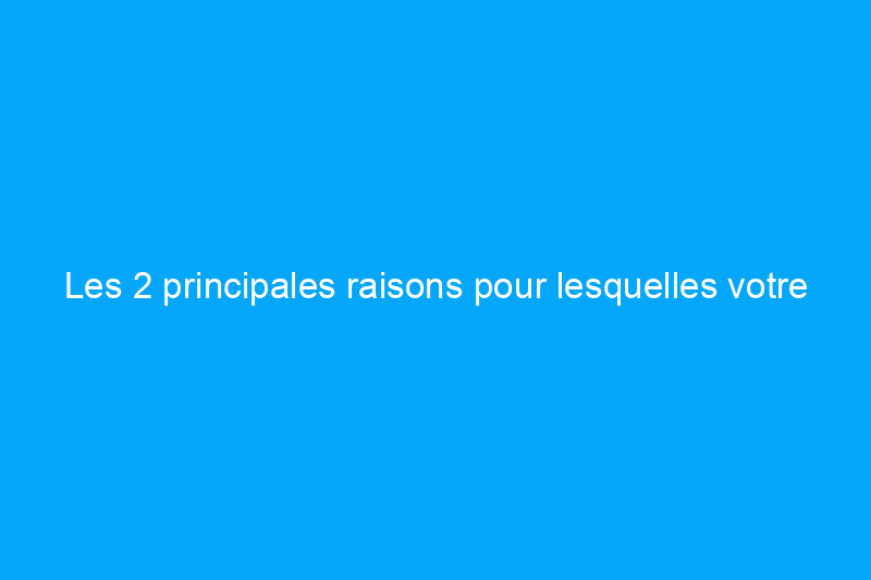 Les 2 principales raisons pour lesquelles votre piscine perd de l'eau, selon les experts