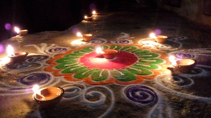 lampes rangoli-et-diya-pour-la-célébration-du-diwali