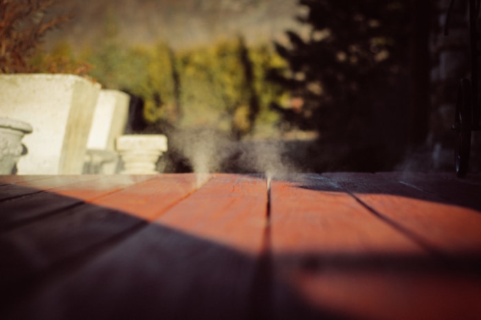 Quelle est l'odeur d'une fuite de gaz ? Un brouillard d'air s'élève du pont.