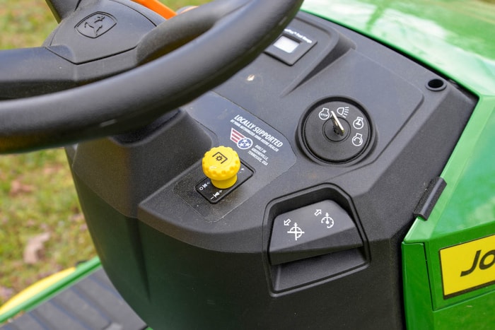 Essai du John Deere S130