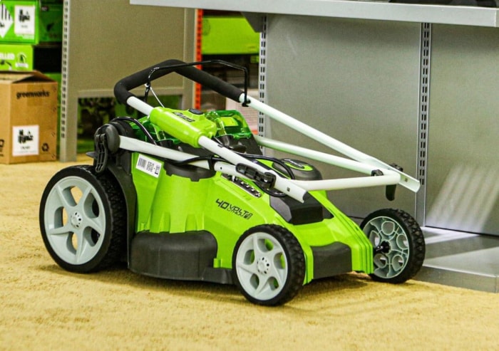 Greenworks contre Ryobi