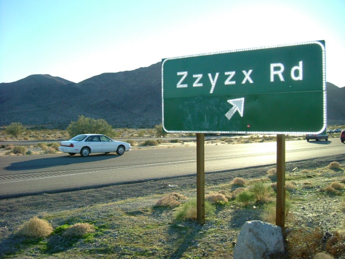 panneau de signalisation pour zzyzx california