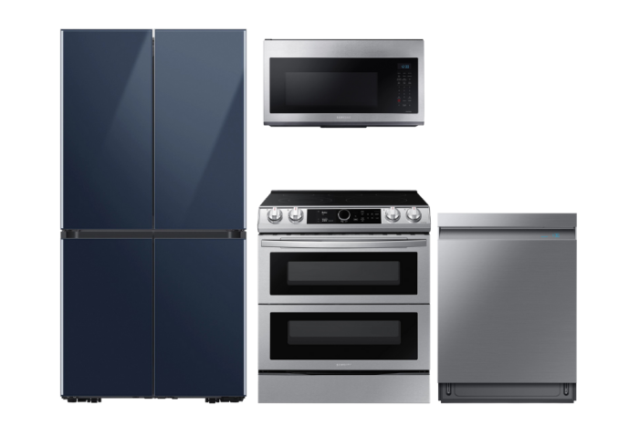 Offres Roundup 11:10 Option : Ensemble réfrigérateur 4 portes BESPOKE de Samsung, cuisinière électrique, micro-ondes à convection et lave-vaisselle linéaire intelligent