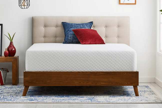 Tour d'horizon des offres 11:15 : matelas en mousse à mémoire de forme Wayfair Sleep 12 Medium