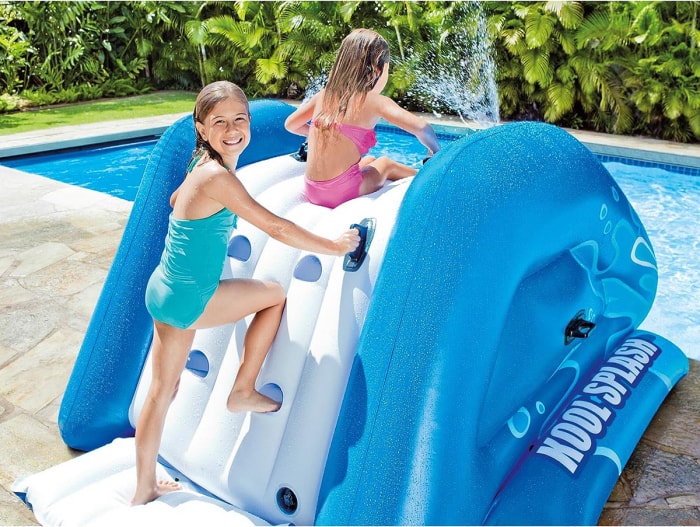 Les meilleurs accessoires de piscine Option toboggan gonflable Intex