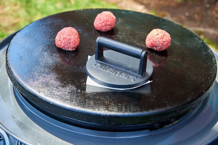 Option d'accessoires indispensables pour plaque de cuisson Smashed Burger Press