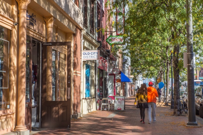 rue dans la vieille ville de philadelphie