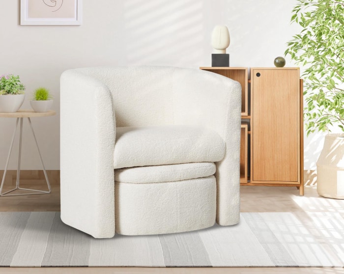 Meubles qui agrandissent les pièces Option Low Accent Chair