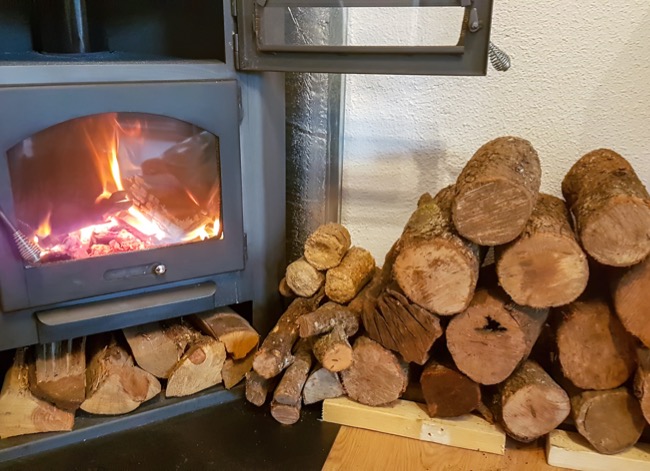 comment allumer un feu de cheminée