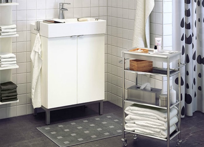 10 astuces de rangement intelligentes pour une petite salle de bain