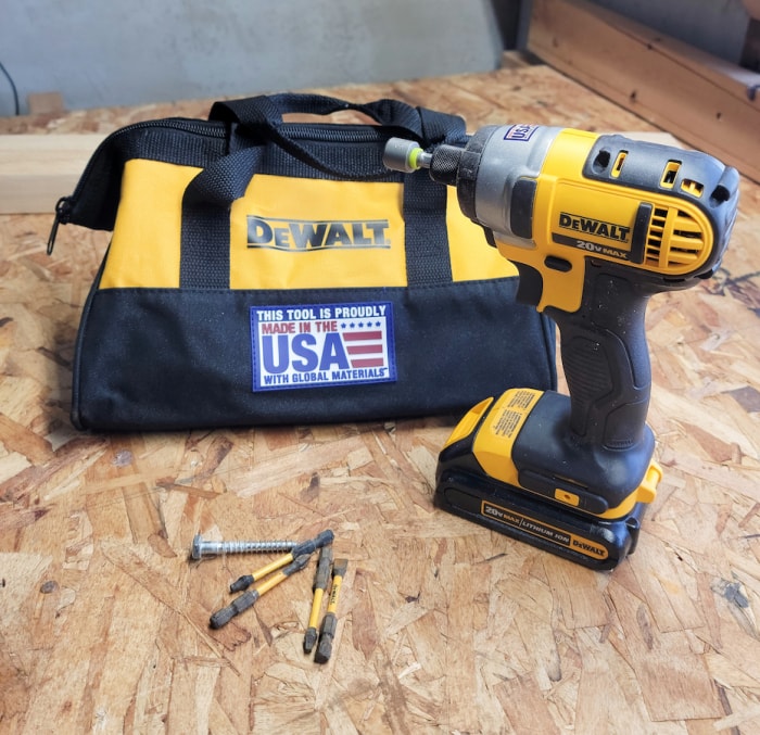 La meilleure option d'outils électriques et de produits de bricolage Kit de perceuse-visseuse compacte au lithium-ion DeWalt 20 V MAX