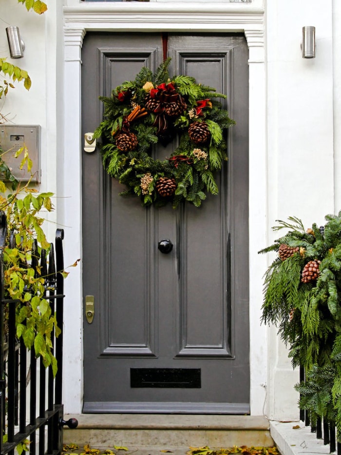 10 façons simples d'ajouter une touche d'attrait à votre décoration de Noël