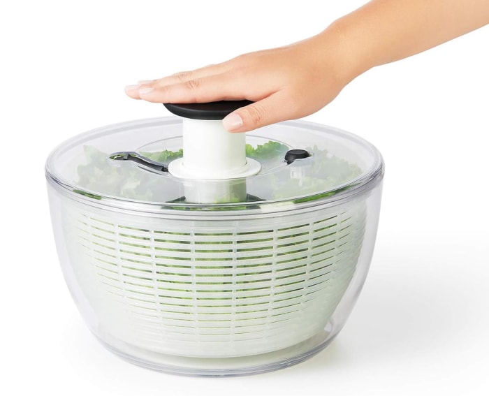 Les gadgets les plus utiles pour la maison Option OXO Good Grips Large Salad Spinner (essoreuse à salade)