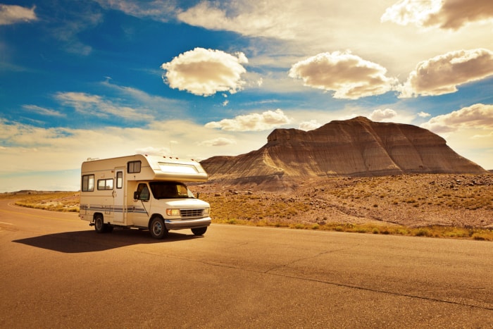 iStock-479519148 les endroits les moins chers pour acheter un amplificateur de terrain Véhicule de loisirs Touring Petrified Forest National Park Arizona