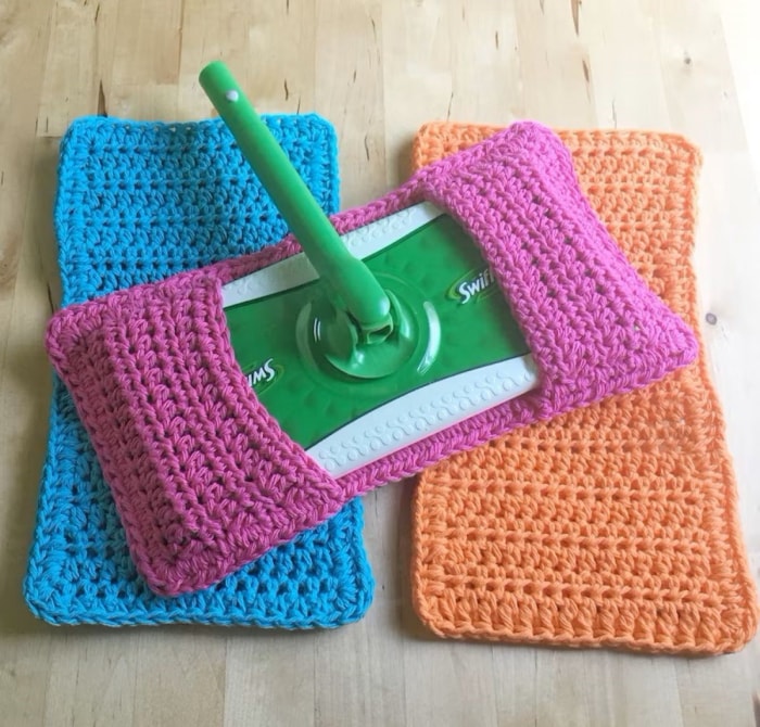 modèles de crochet pour débutants - tampons de nettoyage au crochet colorés