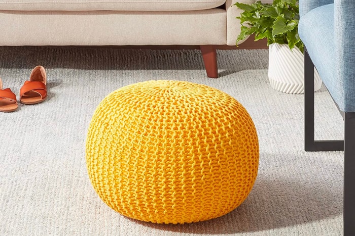 Tour d'horizon des offres du Cyber Monday Meubles 29/11 : Pouf en coton tricoté Belle de Christopher Knight Home