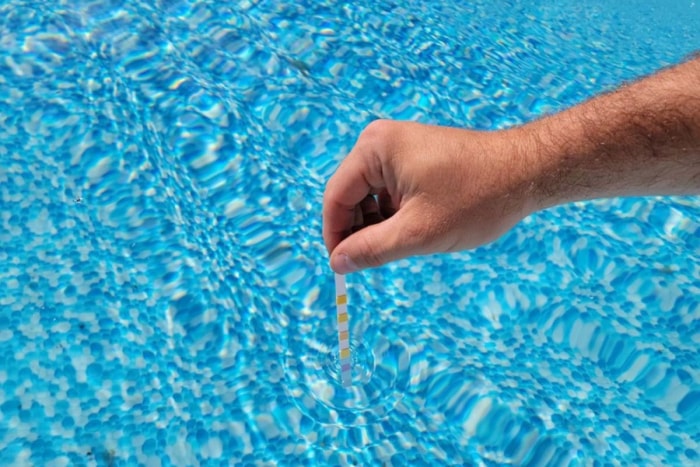 Les meilleurs kits d'analyse de piscine