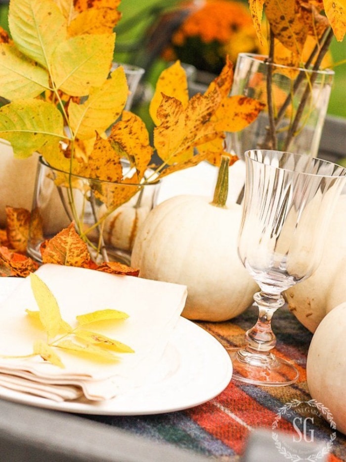 35 façons fraîches et festives de décorer votre table de Thanksgiving