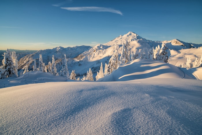 vue du paysage du mont Baker recouvert de neige