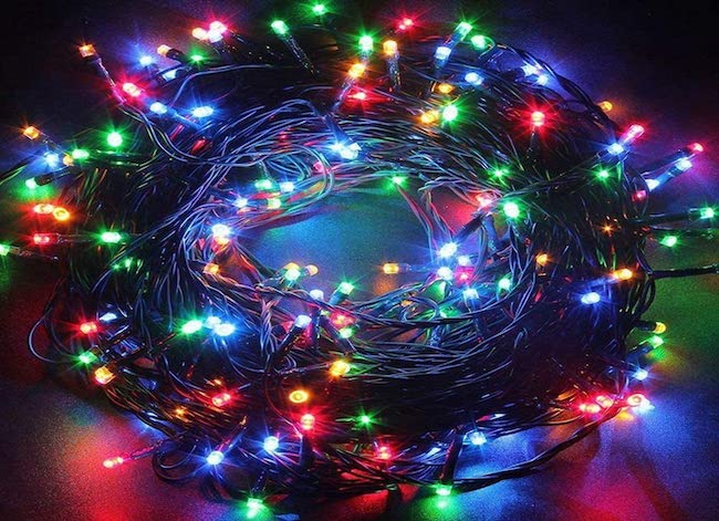 comment mettre des lumières sur un sapin de Noël