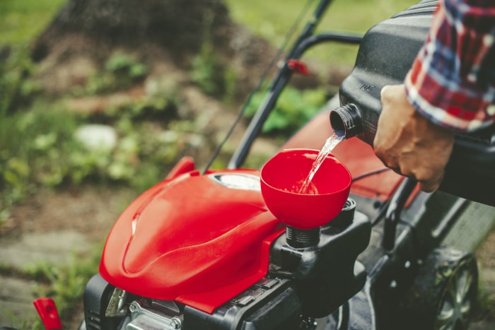 Gas vs. Electric Mower Maintenance