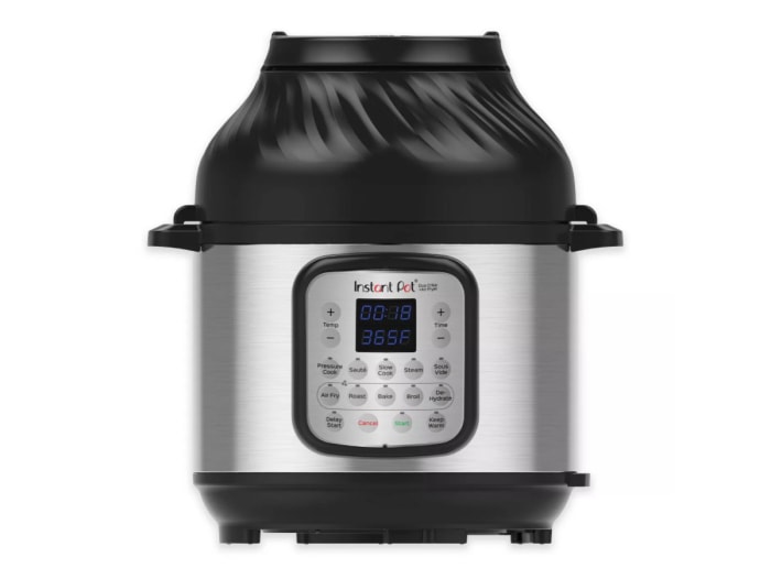 Offres du Black Friday de Target : friteuse à air 11 en 1 Instant Pot de 8 pintes Duo Crisp