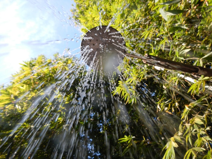 Comment construire une douche extérieure