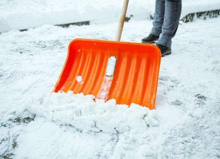 8 astuces astucieuses pour pelleter la neige