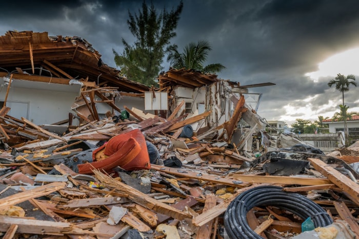 Vue des dégâts causés par une tornade.