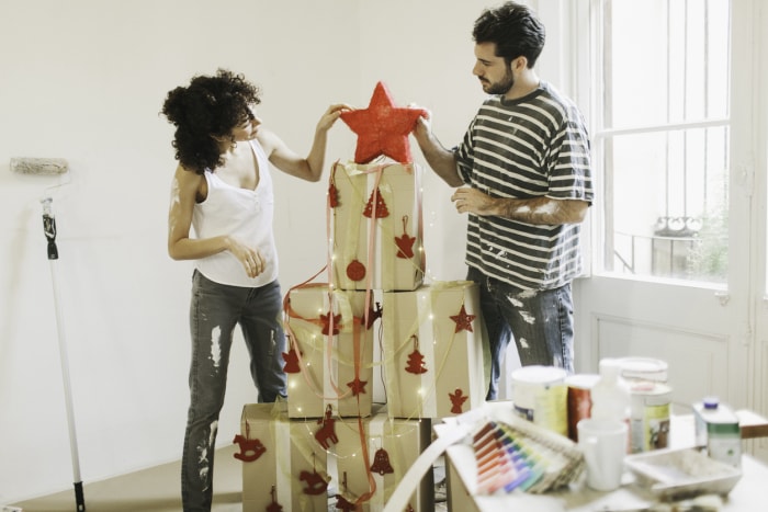 iStock-490357152 alternatives au sapin de Noël arbre en papier d'emballage