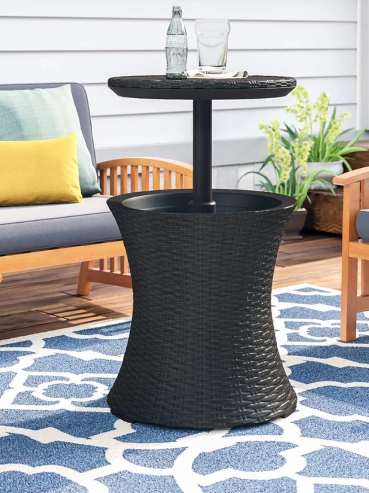 22 solutions de rangement discrètes pour votre terrasse, votre porche et votre patio