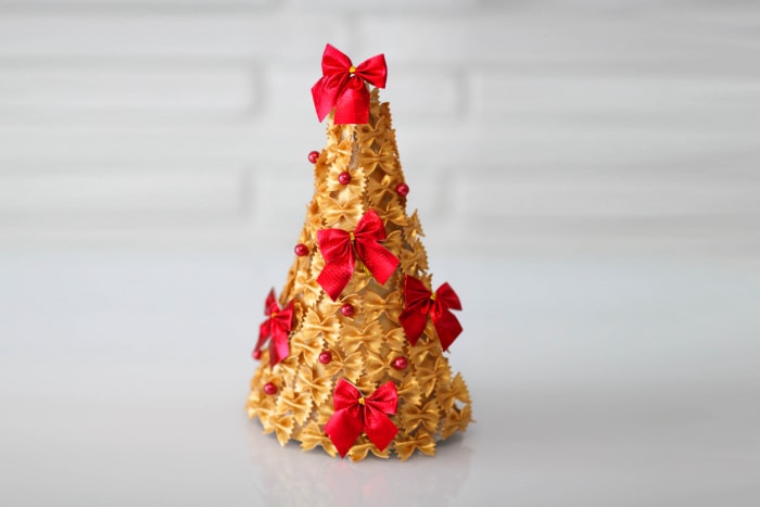 iStock-1288156975 alternatives à l'arbre de Noël arbre à pâtes