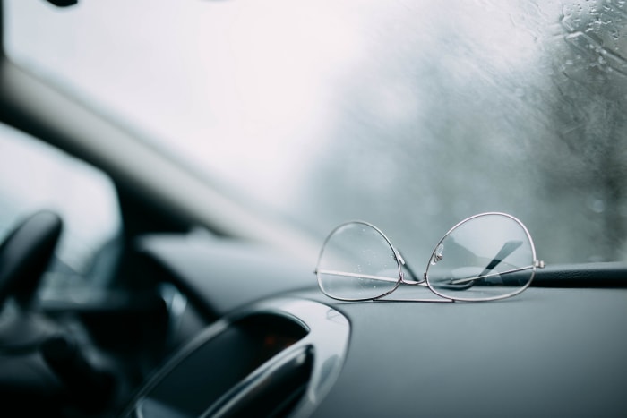 lunettes pour le conducteur de la voiture.