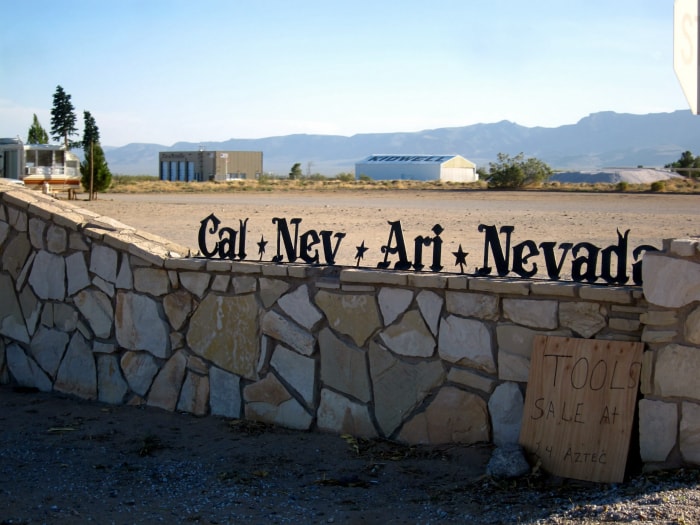 sign outide cal-nev-ari nevada