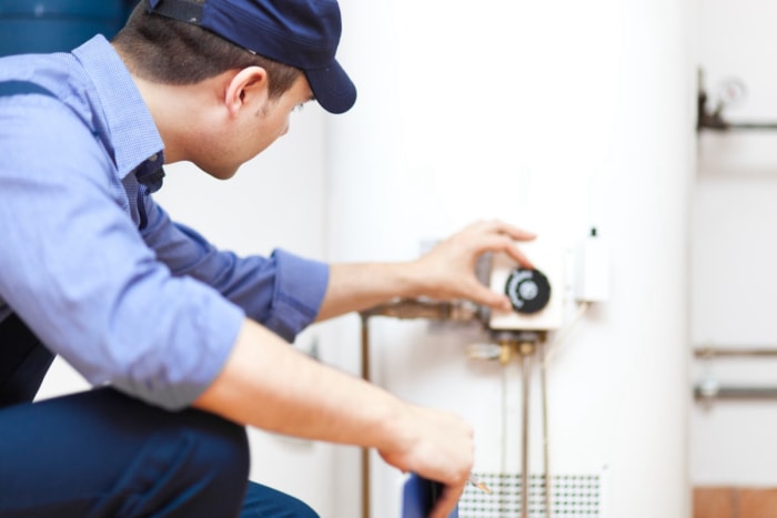 Quand appeler un professionnel en cas de fuite de votre chauffe-eau