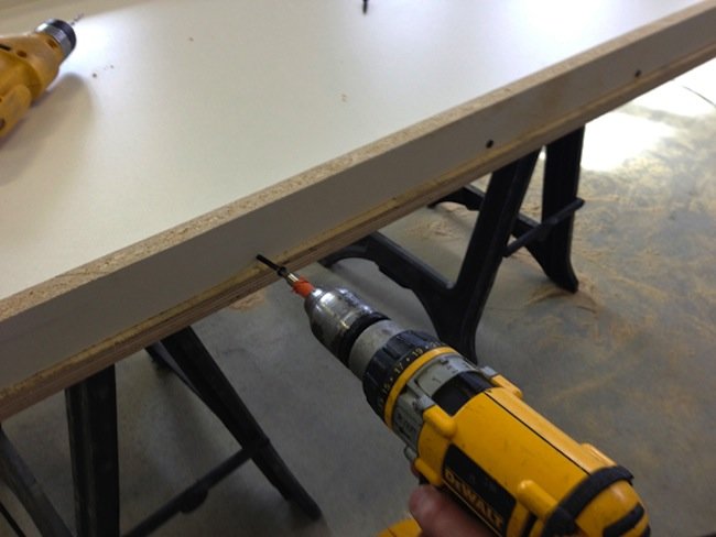 Assembler une table en béton DIY