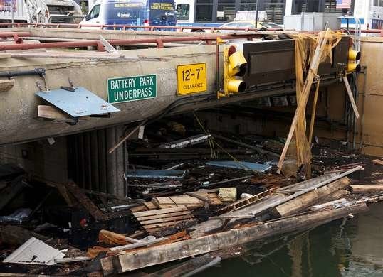 Dégâts causés au tunnel Hugh Carey par l'ouragan Sandy