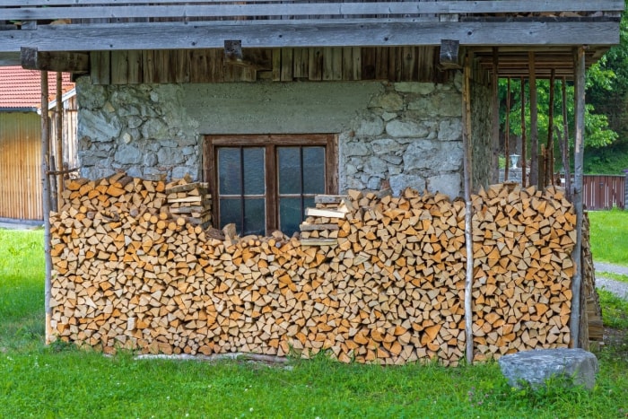 Comment empiler du bois de chauffage